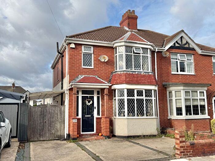 3 Bedroom Semi Detached House For Sale In Robson Road, Cleethorpes, DN35