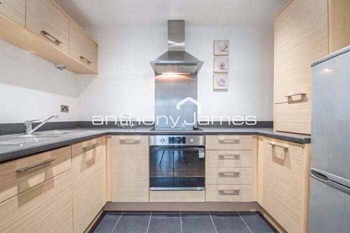 2 Bedroom Flat To Rent In Perry Street, Crayford, Dartford, DA1