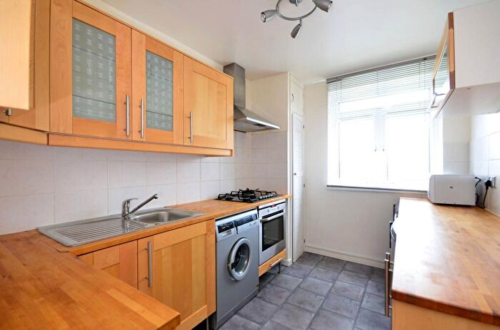 2 Bedroom Flat For Sale In Maitland Park Road, Chalk Farm, London, NW3