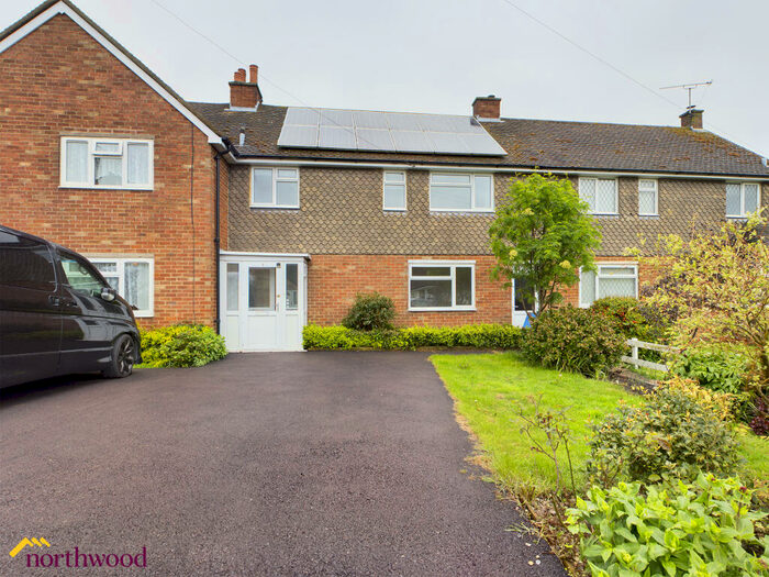 3 Bedroom Terraced House To Rent In Hay Pool, Farnborough, OX17