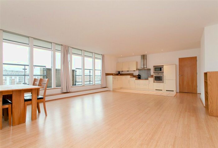 2 Bedroom Flat To Rent In Merchants House, Collington Street, SE10