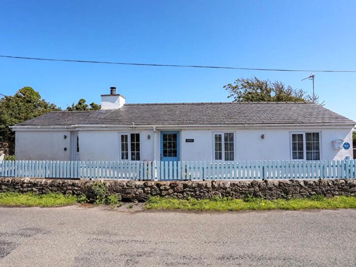 6 Bedroom Detached House For Sale In Ffrwd Cottage & Ffrwd Lodge, Bryngwran, Rhosneigr, Isle Of Anglesey, LL65