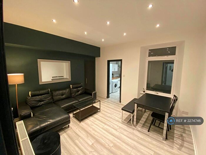 2 Bedroom Flat To Rent In Urquhart Street, Aberdeen, AB24