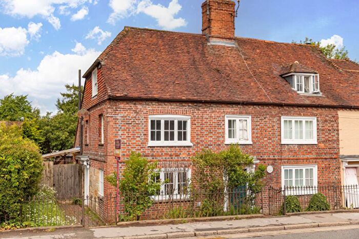 4 Bedroom End Of Terrace House For Sale In London Road, Forest Row, RH18