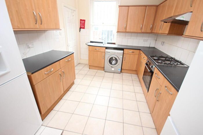 5 Bedroom Terraced House To Rent In Ferndale Road, L15