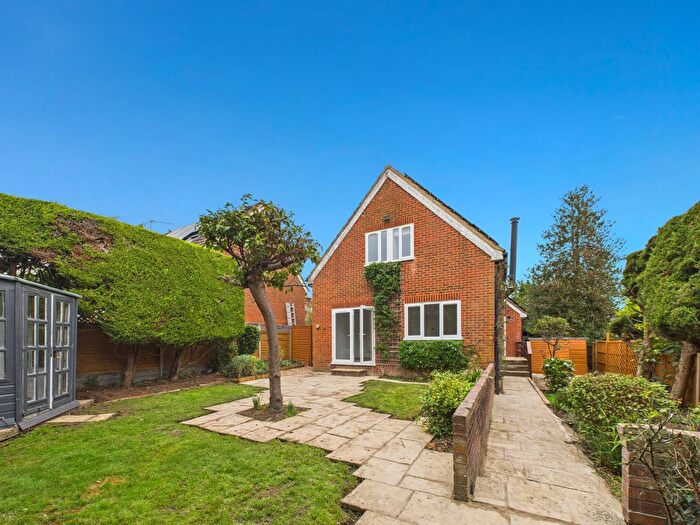 4 Bedroom Detached House For Sale In Little Marlow Road, Marlow, Buckinghamshire, SL7