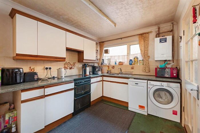 2 Bedroom Detached Bungalow For Sale In Strode Park Road, Herne, Herne Bay, CT6