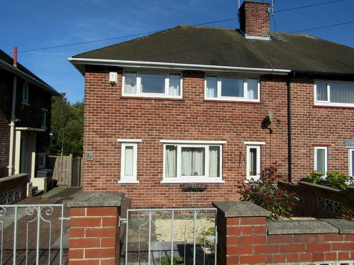 3 Bedroom Semi-Detached House To Rent In Carr Forge Road, Sheffield, S12