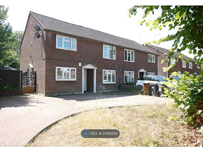 2 Bedroom Maisonette To Rent In Cuffley, Cuffley, Potters Bar, EN6