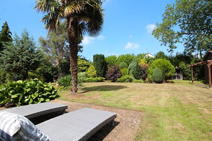 4 Bedroom Cottage For Sale In Elton Road, Stibbington, Peterborough, PE8