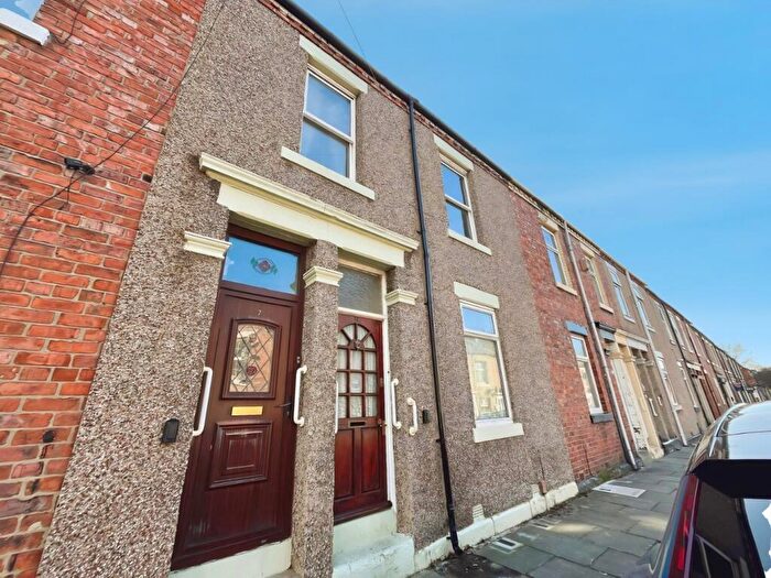 3 Bedroom Flat For Sale In Marshall Wallis Road, South Shields, Tyne And Wear, NE33