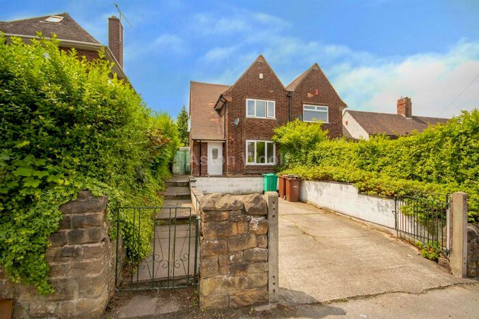 3 Bedroom Semi-Detached House To Rent In Edwards Lane, Nottingham, NG5