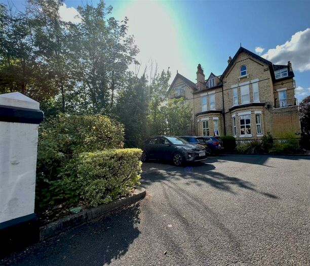 2 Bedroom Apartment To Rent In Palatine Road, Manchester, M20