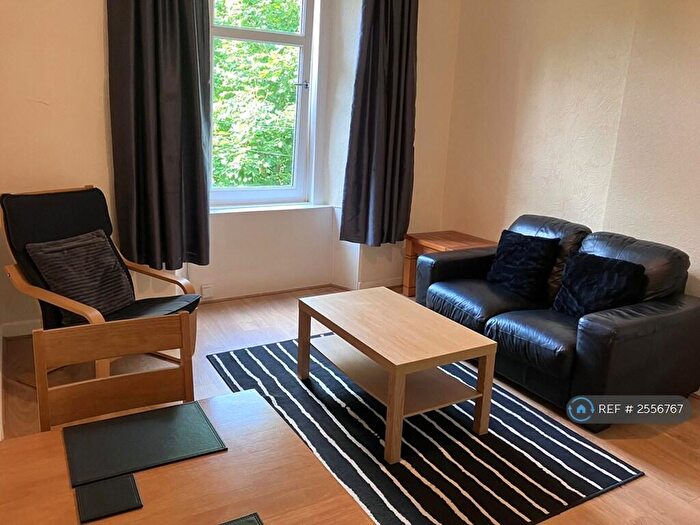 2 Bedroom Flat To Rent In Bruce Street, Stirling, FK8