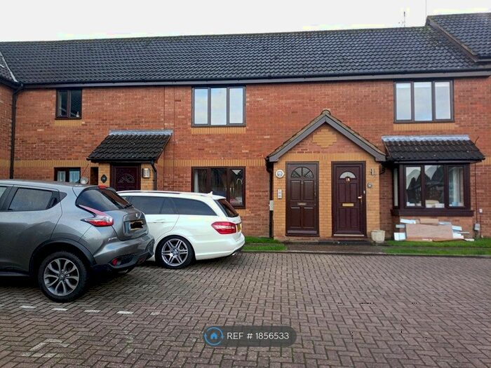 2 Bedroom Maisonette To Rent In The Willows, Flitwick, MK45