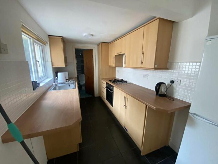 5 Bedroom House To Rent In Russell Street, Roath, CF24