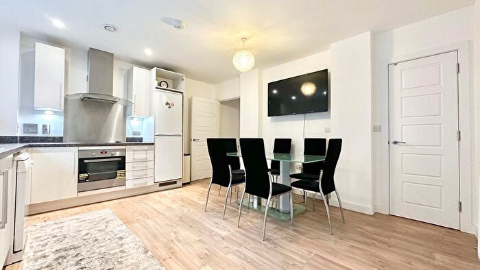 3 Bedroom Maisonette To Rent In Magellan Boulevard, London, E16