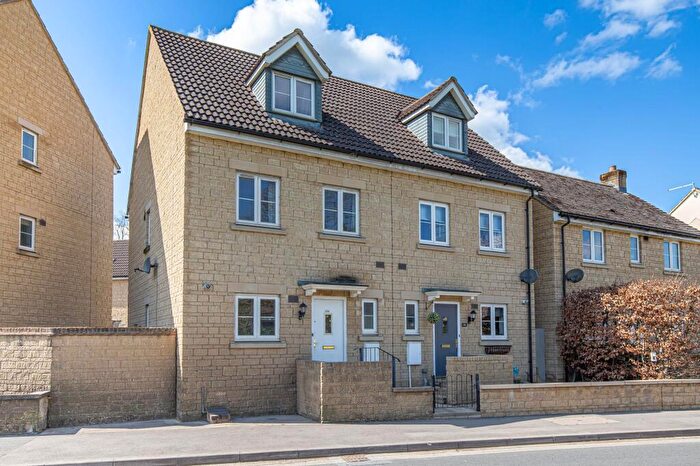 3 Bedroom Semi Detached House To Rent In Tetbury Hill, Malmesbury, SN16