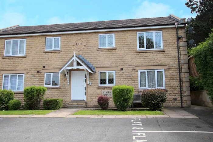 1 Bedroom Flat To Rent In Nialls Court, Thackley, Bradford, BD10