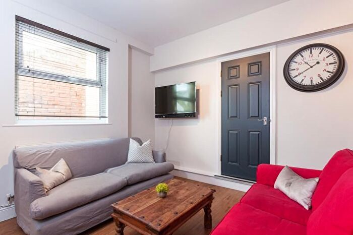 7 Bedroom Terraced House To Rent In Llanishen Street, Cardiff, CF14