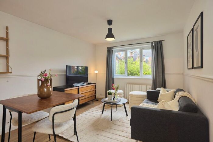 1 Bedroom Flat To Rent In Northiam Street, London, E9