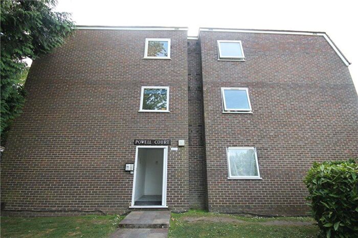 1 Bedroom Apartment For Sale In Waldrons Path, Bramley Hill, South Croydon, CR2