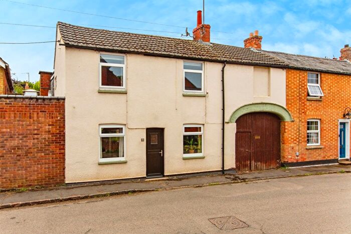 4 Bedroom Link Detached House For Sale In High Street, Ringstead, Kettering, NN14