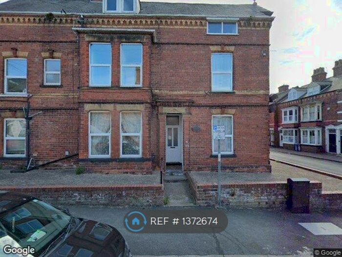 2 Bedroom Flat To Rent In Fairfield Road, Bridlington, YO15