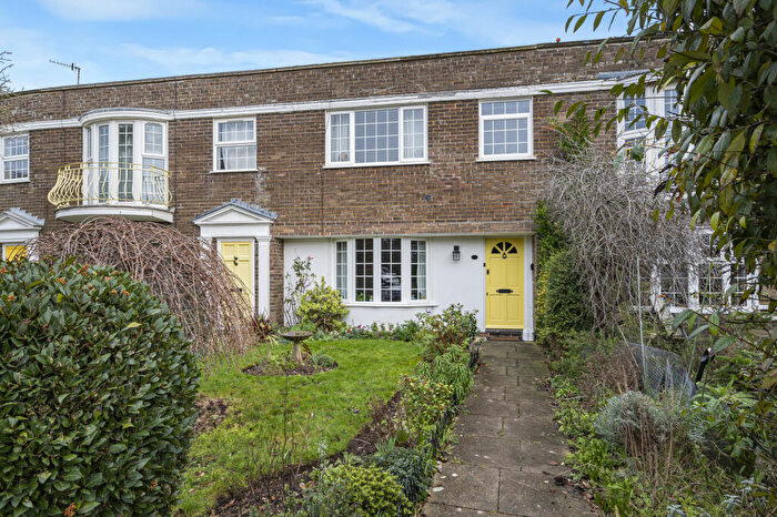 3 Bedroom Terraced House For Sale In Prince Regents Close, Kemptown, Brighton, East Sussex, BN2