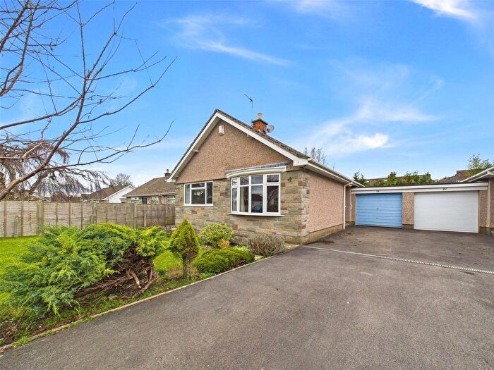 2 Bedroom Bungalow For Sale In Rickyard Road, Wrington, Bristol, BS40