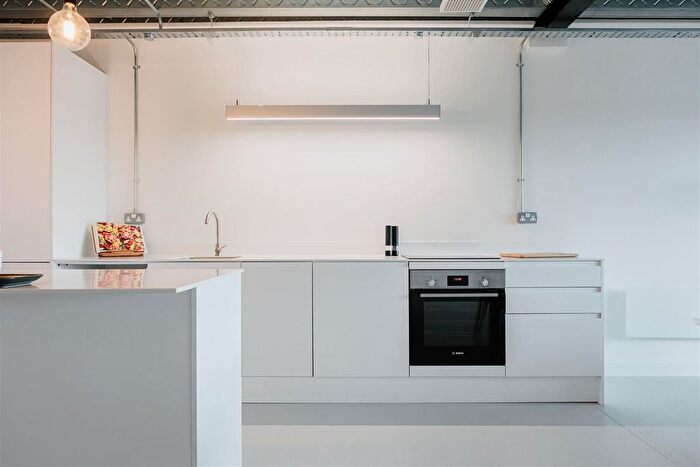 2 Bedroom Flat To Rent In District Lofts, Climate Innovation District, LS9