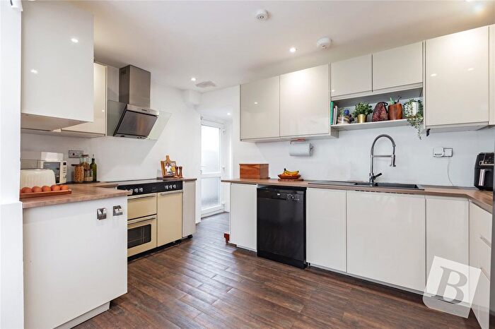 3 Bedroom Semi-detached House For Sale In Marlborough Road, Pilgrims Hatch, Brentwood, Essex, CM15