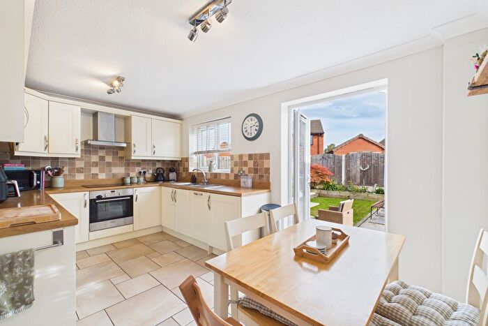 3 Bedroom Detached House For Sale In Angram Close, York, North Yorkshire, YO30