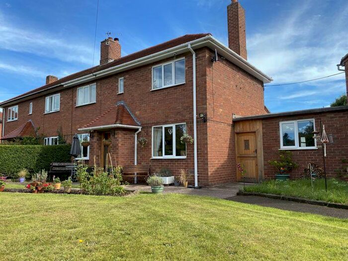 3 Bedroom Semi-Detached House For Sale In The Highfields, Stafford, ST21