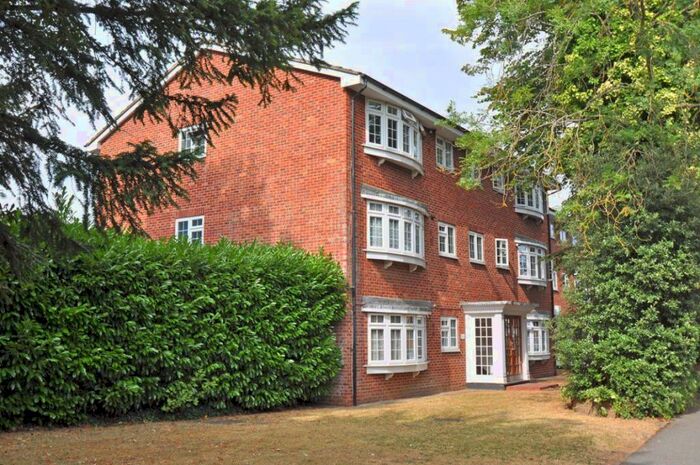 2 Bedroom Apartment To Rent In Winbury Court, Maidenhead, SL6