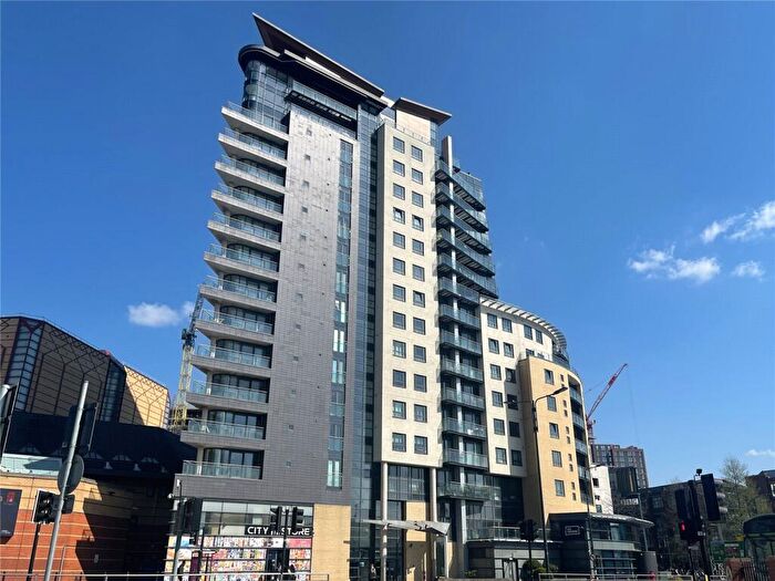 2 Bedroom Apartment To Rent In Skyline, St Peters Street, Leeds, LS9