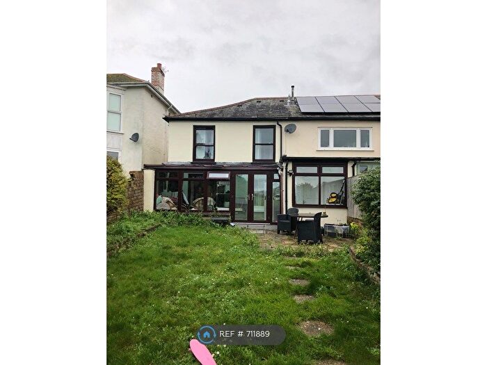 3 Bedroom Semi-Detached House To Rent In Rose Cottages, Brading, PO36