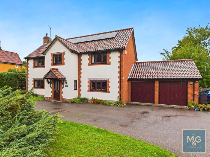 4 Bedroom Detached House For Sale In Bury Road, Hengrave, IP28