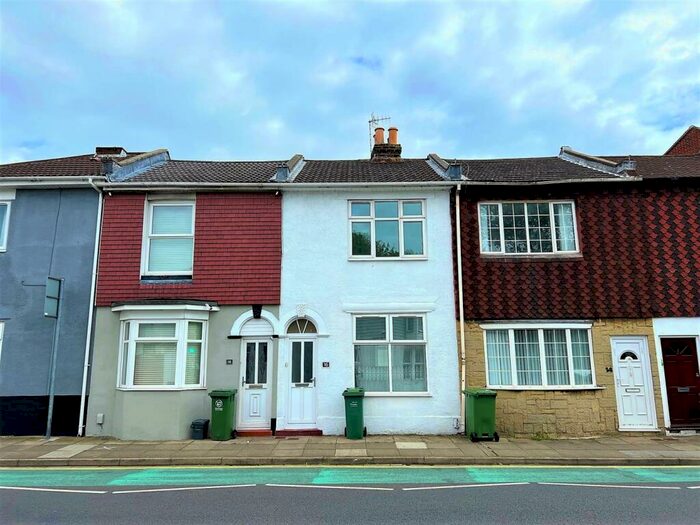 3 Bedroom House To Rent In Stamshaw Road, Portsmouth, PO2