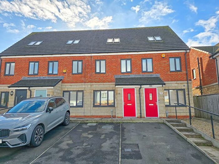 3 Bedroom Terraced House For Sale In Derwent Water Drive, Stella Riverside, NE21