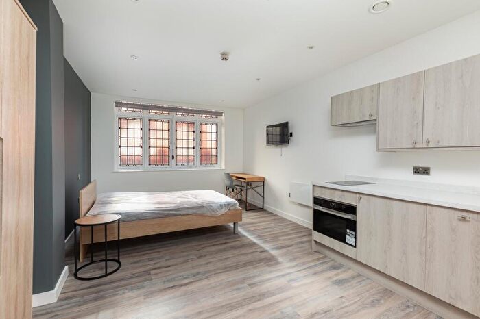 1 Bedroom Flat To Rent In College Green, Bristol, BS1