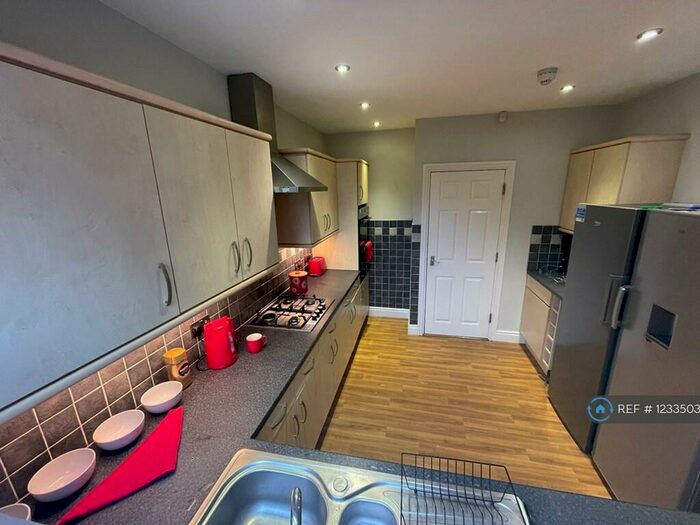 7 Bedroom Terraced House To Rent In Garmoyle Road, Liverpool, L15