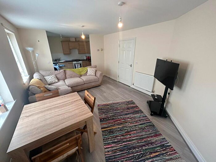 2 Bedroom Apartment To Rent In Dart Walk, Kings Heath, EX2