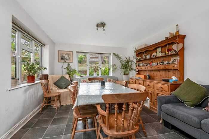 4 Bedroom Bungalow For Sale In Springfield Way, Oakham, LE15