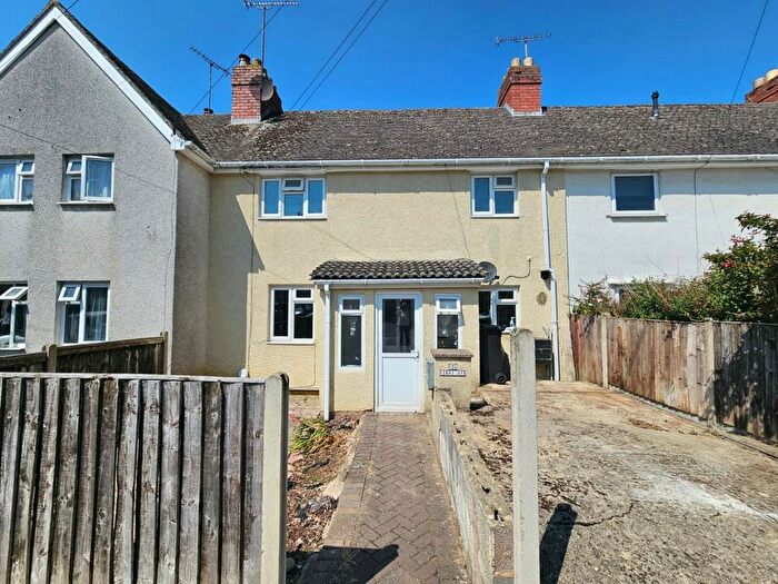 3 Bedroom Terraced House For Sale In First Avenue, Dursley, GL11