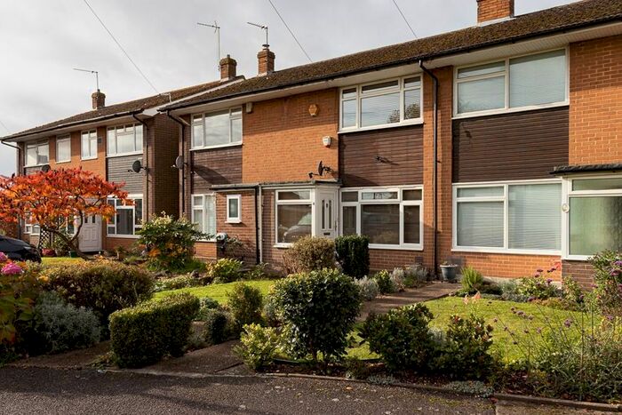 2 Bedroom Property To Rent In Wilton Close, Harmondsworth, West Drayton UB7