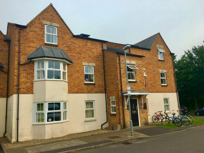 2 Bedroom Apartment To Rent In Agnes Court, East Oxford, OX4