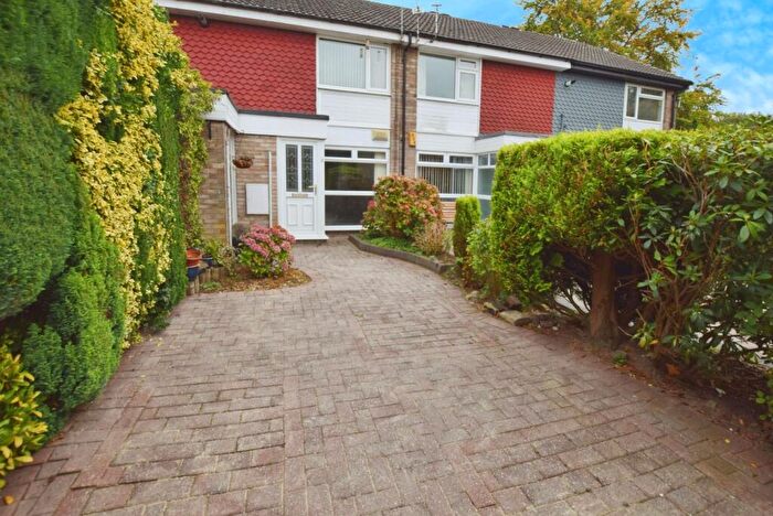 1 Bedroom Terraced House For Sale In Briggs Close, Sale, Cheshire, M33