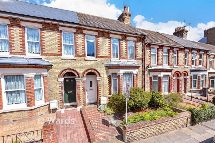 4 Bedroom Terraced House For Sale In Elms Vale Road, Dover, Kent, CT17