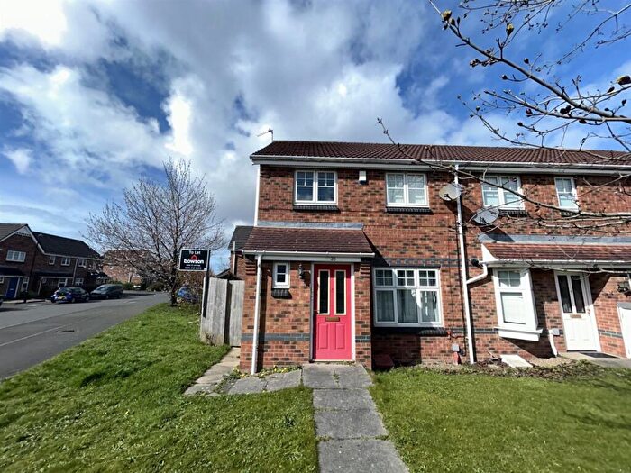 3 Bedroom End Of Terrace House To Rent In Somervyl Avenue, Longbenton, Newcastle Upon Tyne, NE12